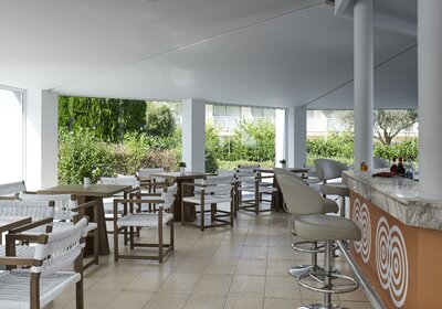 HOTEL KOLYMBIA STAR - bar pri bazéne - letecký zájazd (Rodos, Kolymbia)