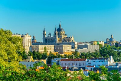 CK Turancar, Letecký poznávací zájazd, Španielsko, Madrid, katedrála Santa Maria Almudena 