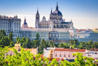 CK Turancar, Letecký poznávací zájazd, Španielsko, Madrid, katedrála Santa Maria Almudena 