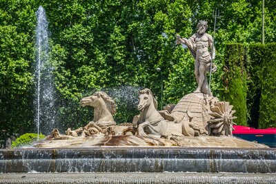 CK Turancar, Letecký poznávací zájazd, Španielsko, Madrid, Neptúnova fontána