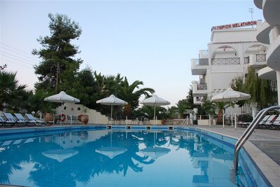 Hotel Olympion Melathron-Platamon-Olympská riviéra- letecký zájazd CK TURANCAR-bazén