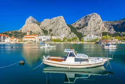 Penzión Rogač - mesto Omiš - autobusový zájazd CK Turancar - Chorvátsko - Omiš (Duće)
