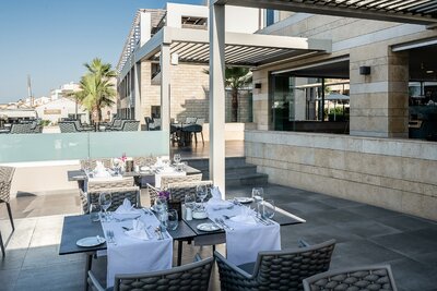 Hotel Porto Platanias beach-Kréta-Platanias-letecký zájazd CK Turancar-bar