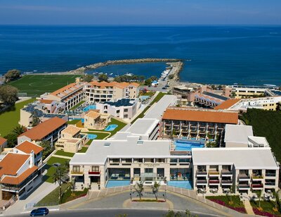 Hotel Porto Platanias Beach - letecký záber - letecký zájazd CK Turancar - Kréta, Platanias