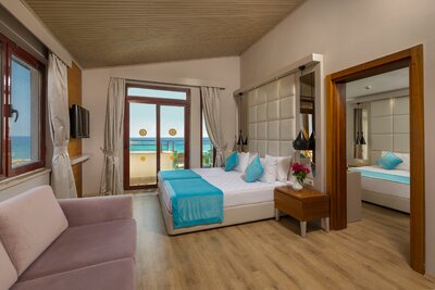 Hotel Bella Resort & Spa - rodinná izba - letecký zájazd CK Turancar - Turecko, Colakli