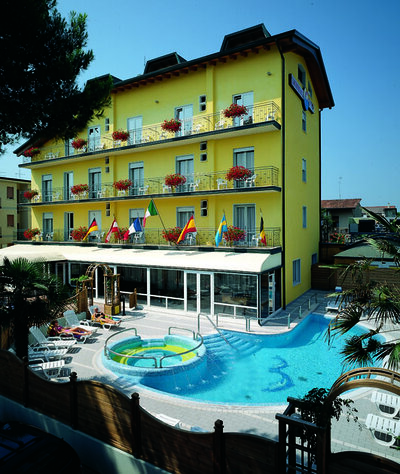 Hotel EDDY, Taliansko - Lido di Jesolo - zájazdy autobusovou alebo individuálnou dopravou CK TURANCAR