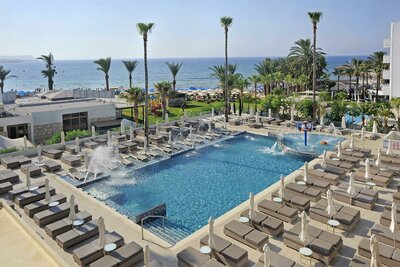 Letecký zájazd - Cyprus - Hotel Nelia Beach - bazén