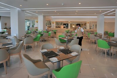 Letecký zájazd - Cyprus - Hotel Nelia Beach - reštaurácia