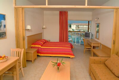 Letecký zájazd - Cyprus - hotel Tsokkos Paradise Village - izba