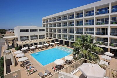Letecký zájazd - Cyprus - Hotel Nelia Gardens - hlavná budova