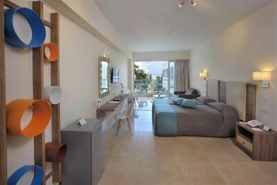 Letecký zájazd - Cyprus - Hotel Nelia Gardens - dvojlôžková izba s prístelkou