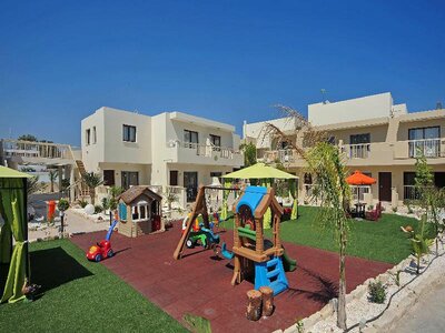 Letecký zájazd - Cyprus - Hotel Nelia Gardens - detské ihrisko