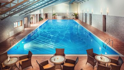 Hotel Družba - bazén s pramenitou vodou - individuálny zájazd CKTurancar - Slovensko, Demänovská Dolina