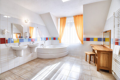 Chata Pieniny - kúpeľňa apartmánu - individuálny zájazd CKTurancar - Lesnica, Slovensko