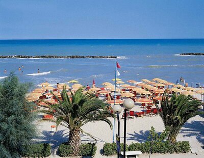 Pláž, hotel Leuco, San Benedetto del Tronto, letná dovolenka v Taliansku