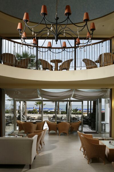 Hotel Aquila Porto Rethymno-hala-letecký zájazd CK Turancar-Kréta-Anissaras