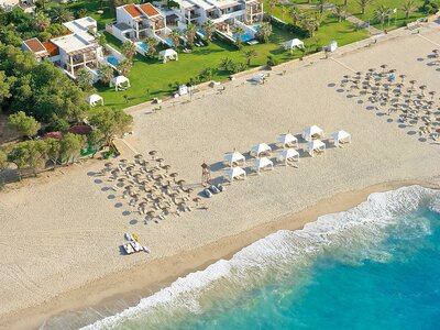 Hotel Aquila Porto Rethymno-hotelová pláž-letecký zájazd CK Turancar-Kréta-Anissaras