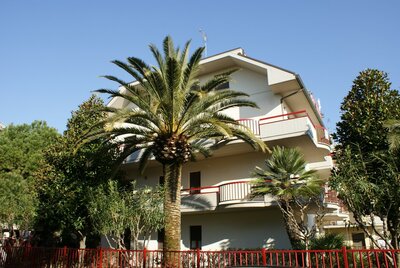 Palazzina Magnolia- autobusový zájazd CK Turancar (San Benedetto del Tronto - Palmová riviéra)