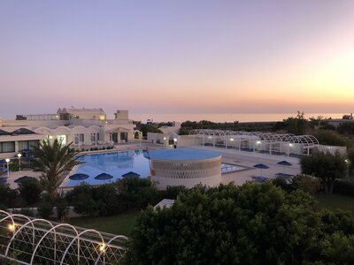 Hotel Sunshine Crete beach-nočný pohľad-letecký zájazd CK Turancar-Kréta