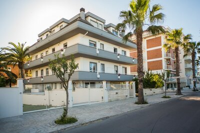 Palazzina Cala Luna - rezidencia - zájazd vlastnou dopravou CK Turancar - Taliansko - San Benedetto del Tronto - Palmová riviéra