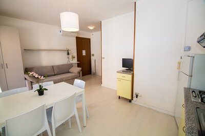 Palazzina Magnolia- autobusový zájazd CK Turancar (San Benedetto del Tronto - Palmová riviéra)
