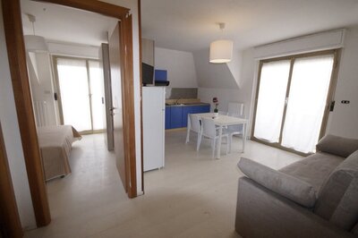 Palazzina Magnolia- autobusový zájazd CK Turancar (San Benedetto del Tronto - Palmová riviéra)