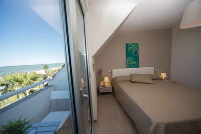 Palazzina Magnolia- autobusový zájazd CK Turancar (San Benedetto del Tronto - Palmová riviéra)
