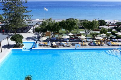 Hotel Sunshine Rhodes-bazénr-letecký zájazd CK Turancar-Rodos