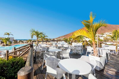 Labranda Alyssa Suite Hotel - terasa - letecký zájazd CK Turancar - Lanzarote, Playa Blanca