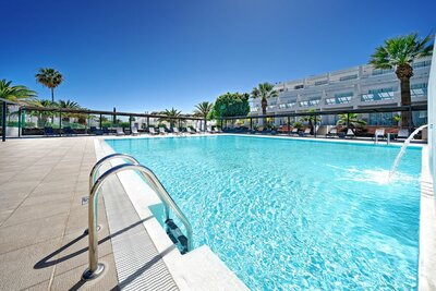 Aequora Lanzarote Suites - bazén - letecký zájazd CK Turancar - Lanzarote, Puerto Del Carmen