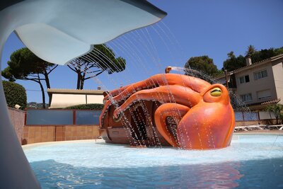 Calella Palace - detský bazén -  letecký zájazd CK Turancar, Calella, Costa Brava, Španielsko