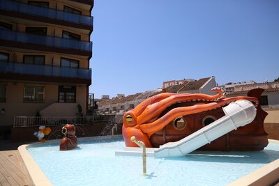 Calella Palace - detský bazén -  letecký zájazd CK Turancar, Calella, Costa Brava, Španielsko
