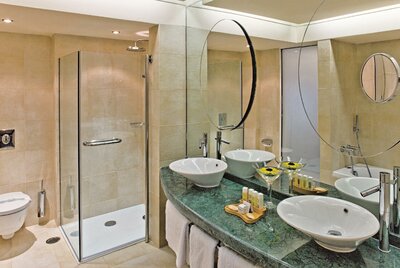 Hotel Eden Roc Resort - kúpeľňa v suite - letecký zájazd CK Turancar (Rodos, Kallithea)