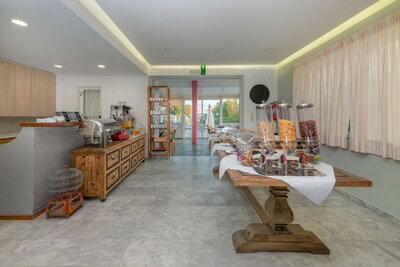 Hotel Sea Side - letecký záber -letecký zájazd CK Turancar-Kréta-Kato Stalos