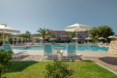 Hotel Sea Side - letecký záber -letecký zájazd CK Turancar-Kréta-Kato Stalos