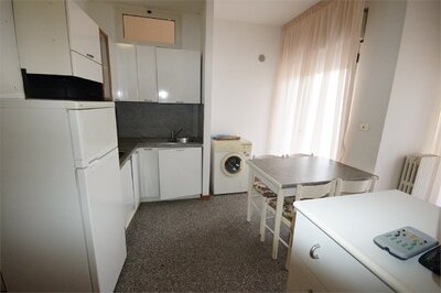 Cherubini- autobusový zájazd CK Turancar (San Benedetto del Tronto - Palmová riviéra) apartmán C3