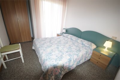 Cherubini- autobusový zájazd CK Turancar (San Benedetto del Tronto - Palmová riviéra) apartmán C4