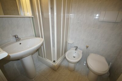 Cherubini- autobusový zájazd CK Turancar (San Benedetto del Tronto - Palmová riviéra) apartmán D3