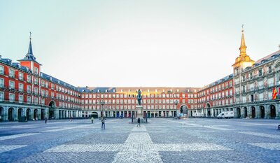 CK Turancar, Letecký poznávací zájazd, Španielsko, To najkrajšie z Madridu a okolia let, námestie Plaza Mayor