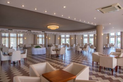 Hotel Athina Palace - reštaurácia - letecký zájazd CK Turancar - Kréta, Mades