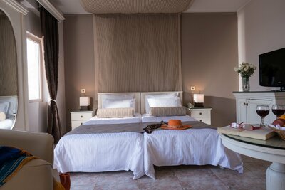 Hotel Athina Palace - izba štandard - letecký zájazd CK Turancar - Kréta, Mades