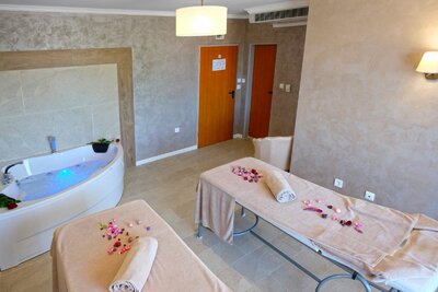 Hotel Paradise- Bulharsko - letecky a autokarový zájazd - Pomorie s CK Turancar- spa