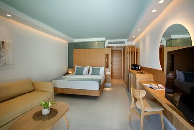 Hotel Arina Beach- letecký záber -letecký zájazd CK Turancar-Kréta-Agia Marina