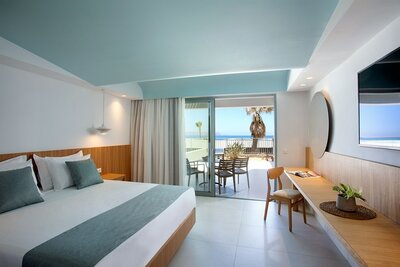 Hotel Arina Beach- letecký záber -letecký zájazd CK Turancar-Kréta-Agia Marina