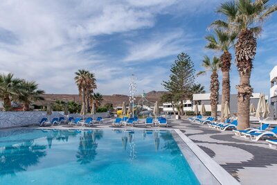 Hotel Arina Beach- letecký záber -letecký zájazd CK Turancar-Kréta-Agia Marina