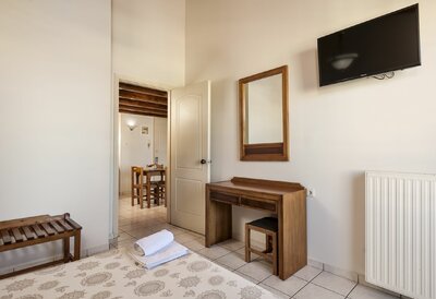 Elina hotel Apartments-hotel-letecký zájazd CK Turancar-Kréta-Rethymno