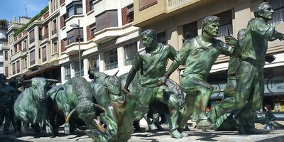 CK Turancar, Letecký poznávací zájazd, Španielsko, Pamplona