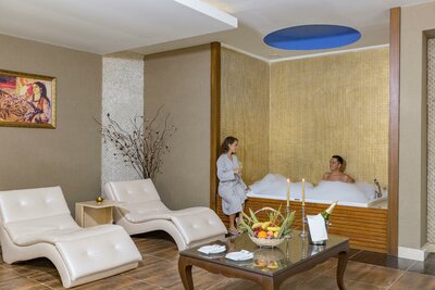 Royal Alhambra Palace - wellness centrum - letecký zájazd CK Turancar - Turecko, Colakli