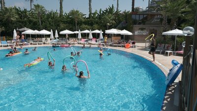Aria Resort & Spa - bazén - letecký zájazd CK Turancar - Turecko, Konakli