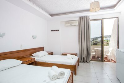 Hotel Nikos - izba - letecký zájazd CK Turancar (Rodos, Faliraki)